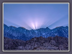 Eastern Sierra - Mount Whitney im Licht der letzten Sonnenstrahlen