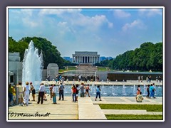 Washington - World War II Memorial mit Lincoln Memorial