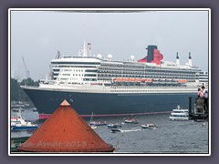 Queen Mary in Hamburg