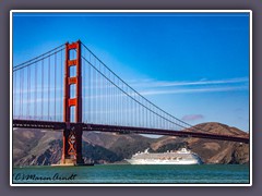 Chrystal Symphony unter der Golden Gate Bridge