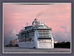 Leaving Miami - Juwell of the Seas