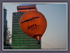 Grosse Ballons China Telecom im Renmin Park