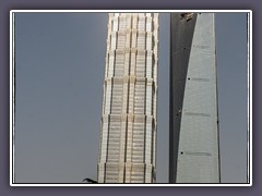 Jin Mao wird überragt vom neuen World Trade Center