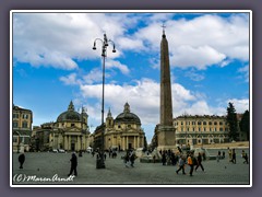 Piazza del Popolo - Kirchen Santa Maria dei Miracoli und Santa Maria in Montesanto