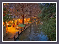 San Antonio - Licht an am Riverwalk